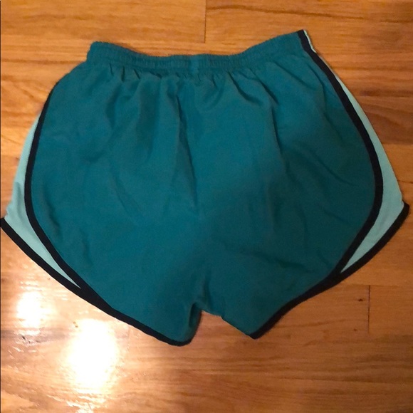 Nike shorts - Picture 2 of 2